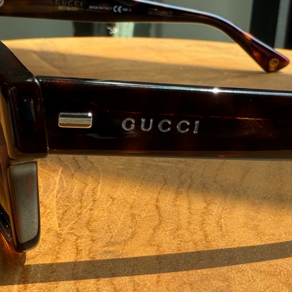 GUCCI 🟩🟥🟩 Brown Tortoise Wayfarer Sunglasses